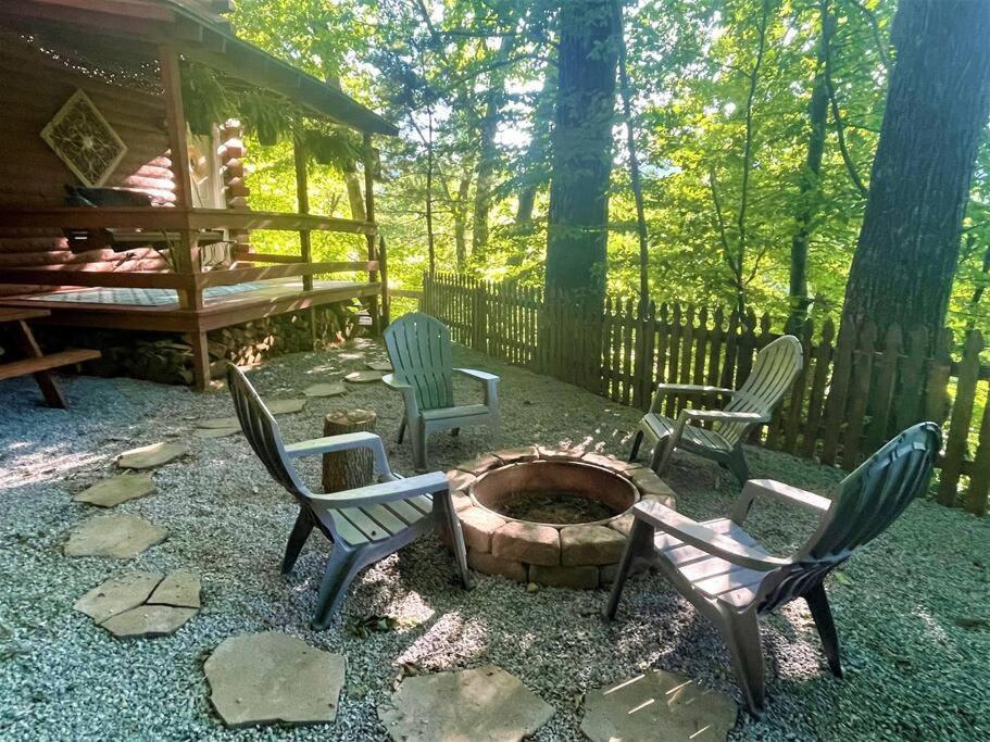 Appartement Hemlock Hideaway à Maggie Valley Extérieur photo