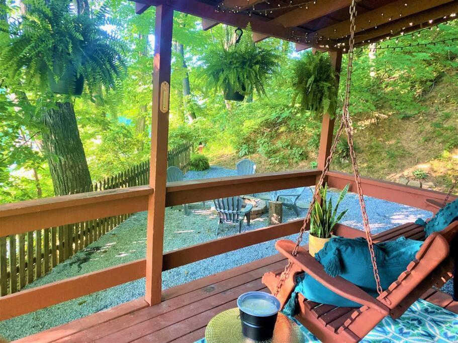 Appartement Hemlock Hideaway à Maggie Valley Extérieur photo